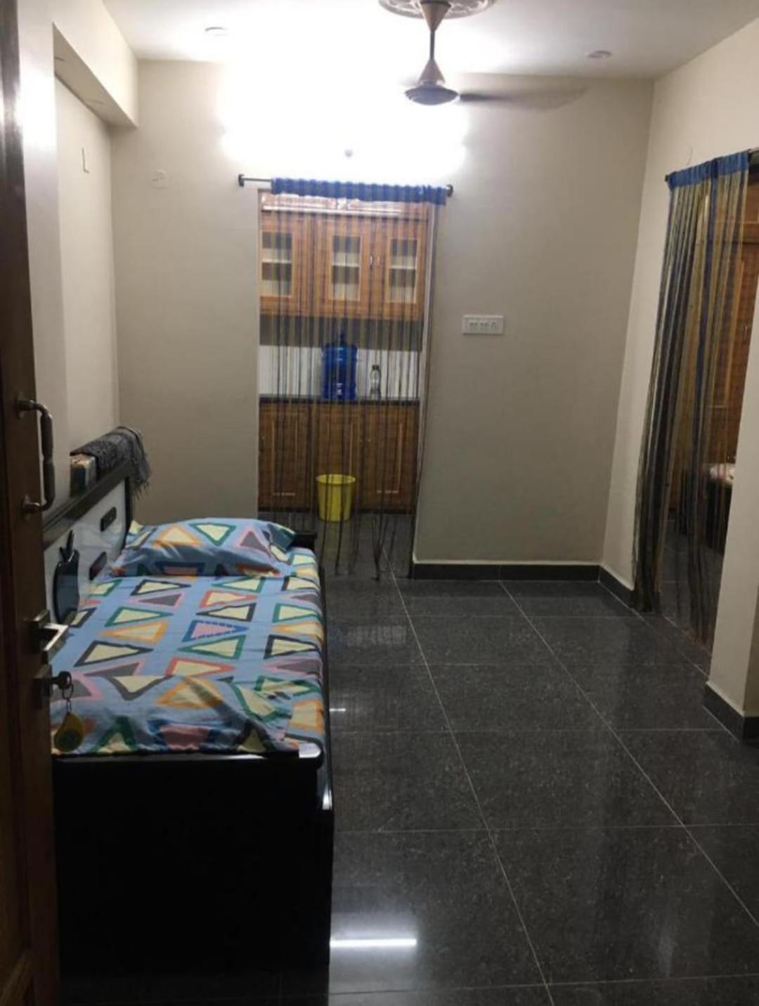 טירופאטי Anandi Homestays מראה חיצוני תמונה